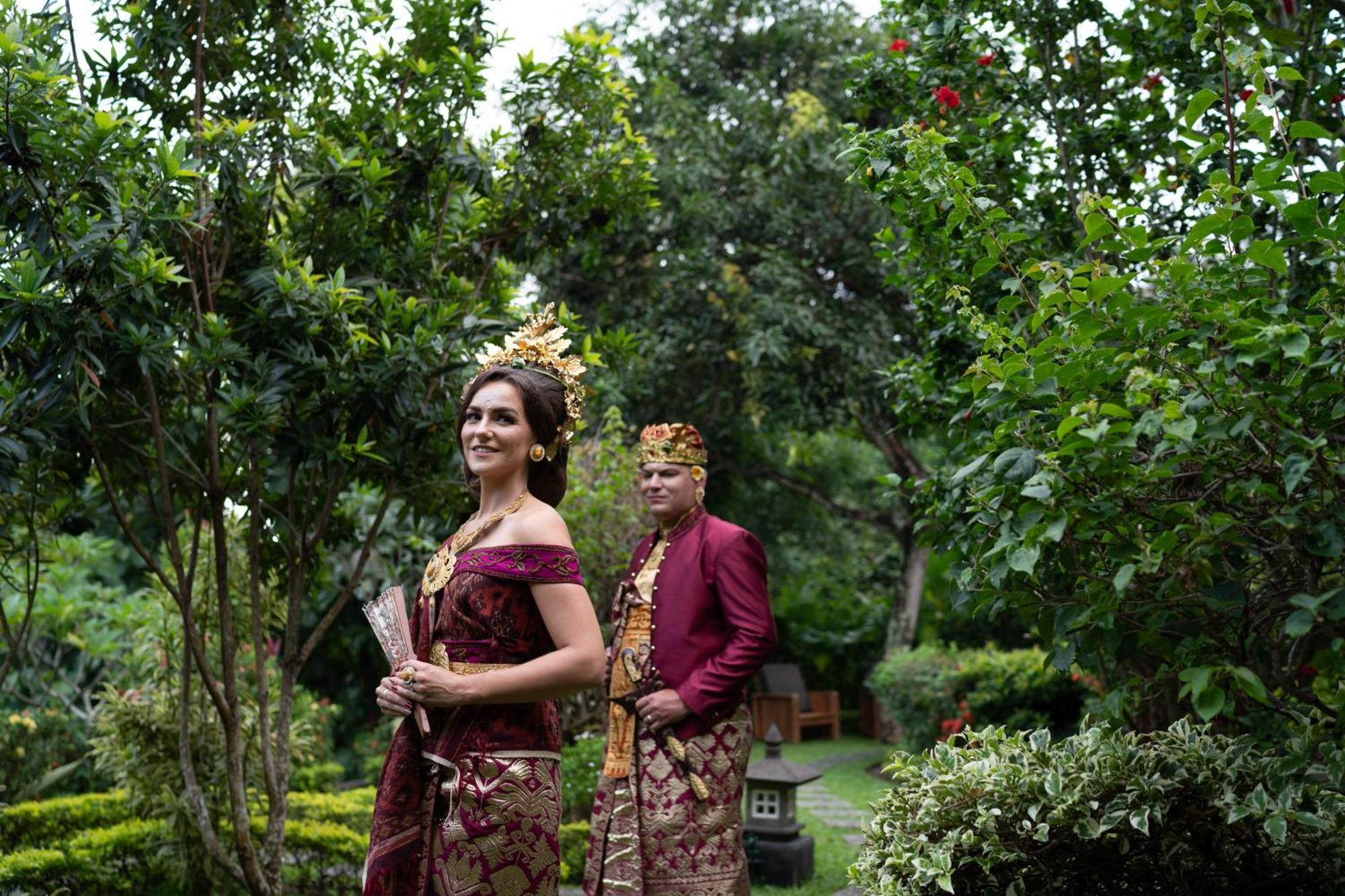 Alamanda Lovina Bagian luar foto